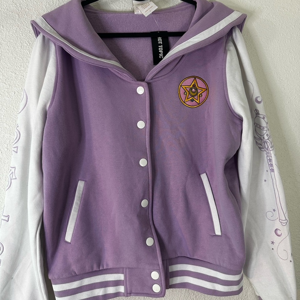 Sailor moon jacket size large hot topic